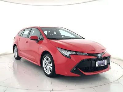 Usata Toyota Corolla Business Edition 98 CV (72 kW) 2021 Rosso metallizzato Station wagon