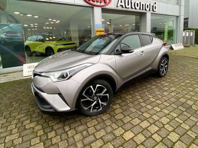 Usata Toyota C-HR Lounge 122 CV (89 kW) 2017 Argento SUV