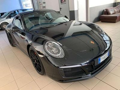 Porsche 911 Carrera GTS