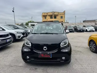 Usata Smart ForFour Passion 71 CV (52 kW) 2015 Nero Utilitaria