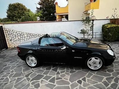 Usata Mercedes SLK200 163 CV (119 kW) 2003 Nero Cabrio