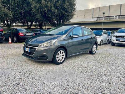 Usata Peugeot 208 Allure 75 CV (55 kW) 2016 Grigio Utilitaria