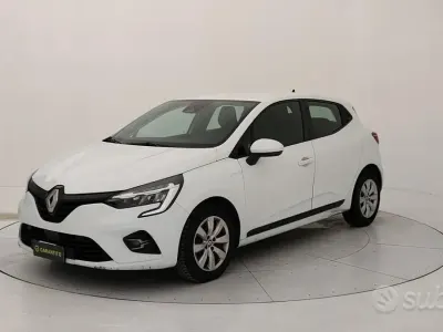 Begagnad Renault Clio V Business 86 HK (63 kW) 2021 Vit Sedan