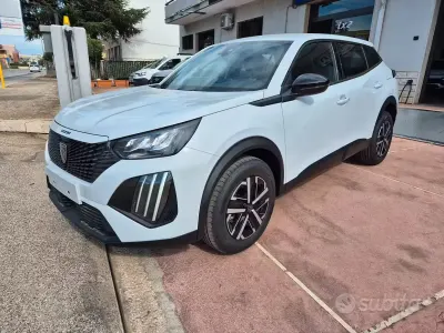 Neu Peugeot 2008 Style 100 PS (73 kW) 2026 Weiß SUV