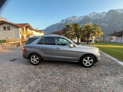 Usata Mercedes ML250 204 CV (150 kW) 2012 Grigio SUV