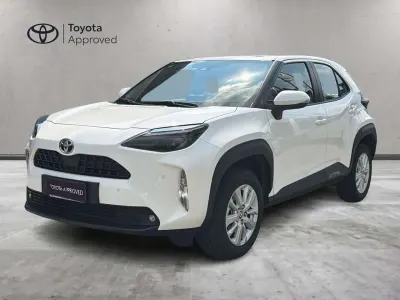 Usata Toyota Yaris Cross Active 116 CV (85 kW) 2022 Bianco SUV