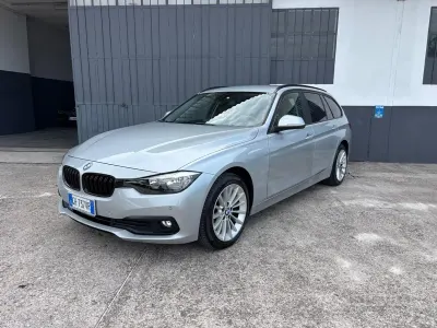 Usata BMW 318 150 CV (110 kW) 2017 Grigio Station wagon