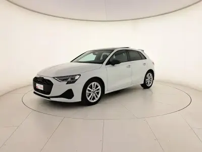 Usata Audi A3 Advanced Plus 116 CV (85 kW) 2025 Bianco ghiacciaio metallizzato Berlina