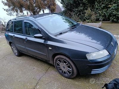 Usata 2004 Fiat Stilo Wagon Station wagon | 1200 € (Buon prezzo)