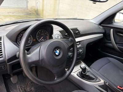 Używany BMW 118 143 KM (105 kW) 2009 Hatchback