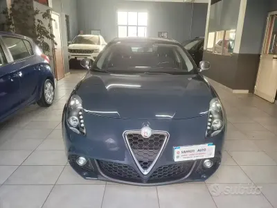 Usata Alfa Romeo Giulietta Super 120 CV (88 kW) 2016 Grigio Utilitaria
