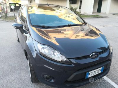 usata Ford Fiesta 6ª serie - 2011