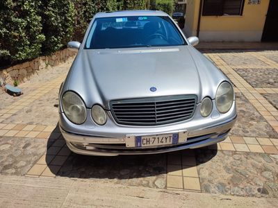 Mercedes E320