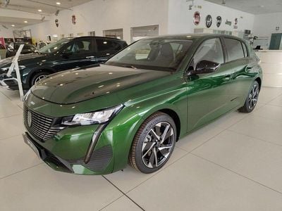 Nuova Peugeot 308 Allure 136 CV (100 kW) 2025 Verde Utilitaria
