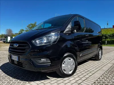 Usata Ford Transit Custom Trend 131 CV (96 kW) 2023 Nero metallizzato Furgone