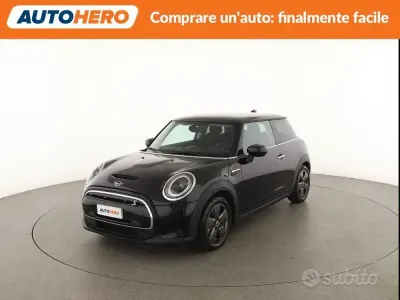 Usata Mini Cooper SE 75 kW (102 CV) 2022 Nero Utilitaria