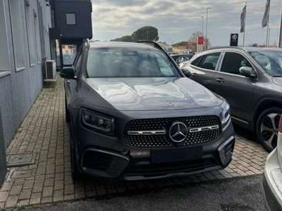 Mercedes GLB200
