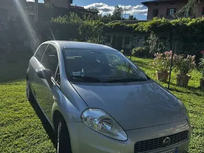 Usata Fiat Grande Punto Active 65 CV (47 kW) 2006 Bluazzurro Utilitaria
