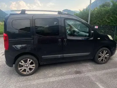 Usata Fiat Qubo Trekking 75 CV (55 kW) 2010 Nero Monovolume