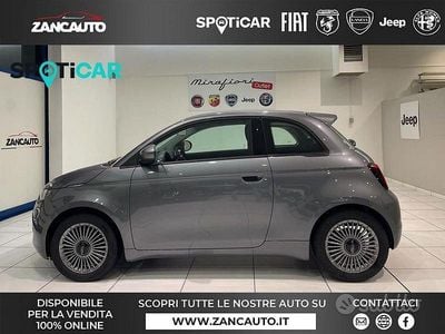 Usata Fiat 500e Icon 85 kW (116 CV) 2021 Grigio Berlina