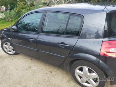 Usata Renault Mégane II 106 CV (77 kW) 2007 Grigio Berlina