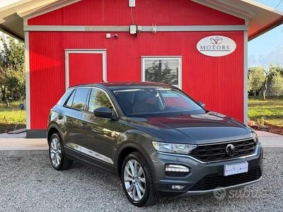 Usata VW T-Roc 150 CV (110 kW) 2021 Grigio SUV