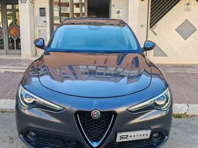 Usata Alfa Romeo Stelvio Executive 209 CV (153 kW) 2018 SUV