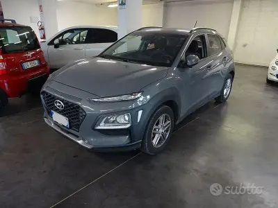 Usata Hyundai Kona 120 CV (88 kW) 2020 Grigio SUV