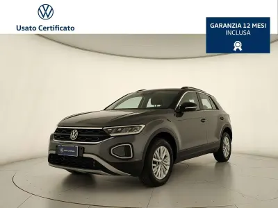 Usata VW T-Roc Life 150 CV (110 kW) 2025 Grigio SUV
