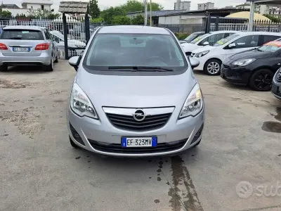 Usata Opel Meriva Cosmo 120 CV (88 kW) 2010 Grigio Monovolume