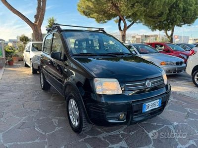 Nero pastello Usata 2008 Fiat Panda 4x4 Climbing Utilitaria | 5300 € (Buon prezzo)