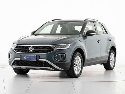 Usata VW T-Roc Life 150 CV (110 kW) 2024 Blu/azzurro SUV