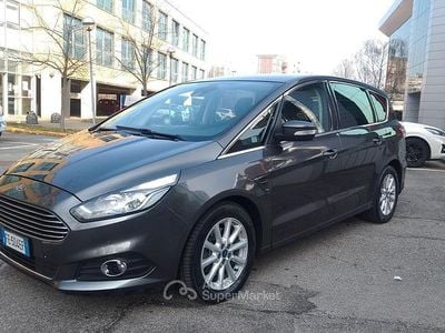 Usata Ford S-MAX S 180 CV (132 kW) 2016 Grigio Monovolume