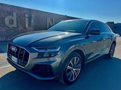 Usata Audi Q8 S-Line 286 CV (210 kW) 2019 Grigio SUV