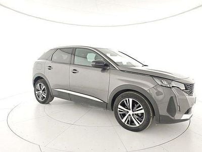 Usata Peugeot 3008 Allure 131 CV (96 kW) 2024 Gray SUV