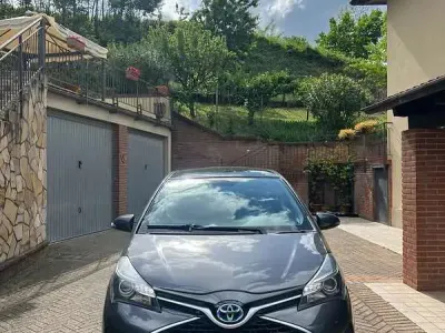 Usata Toyota Yaris Hybrid