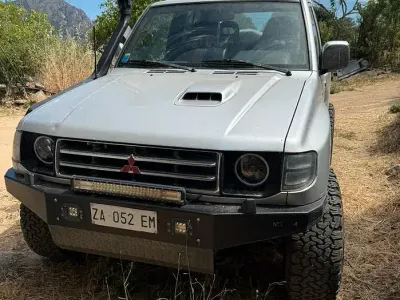 Usata Mitsubishi Pajero Top 125 CV (91 kW) 1997 Grigio SUV