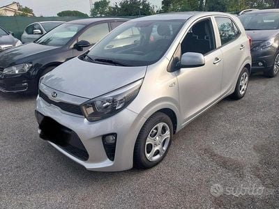 Usata Kia Picanto Active 70 CV (51 kW) 2018 Grigio Utilitaria