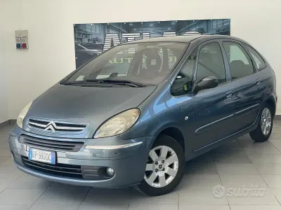 Usata Citroën Xsara Picasso 109 CV (80 kW) 2008 Bluazzurro Monovolume