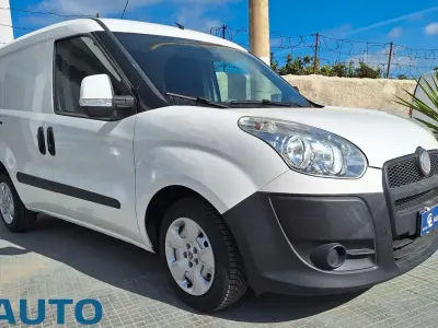 Usata Fiat Doblò Active 105 CV (77 kW) 2012 Bianco Monovolume