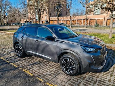 Usata Peugeot 2008 Allure 110 CV (80 kW) 2022 Grigio SUV