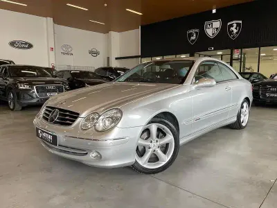 Käytetty Mercedes CLK320 Avantgarde 218 HP (160 kW) 2003