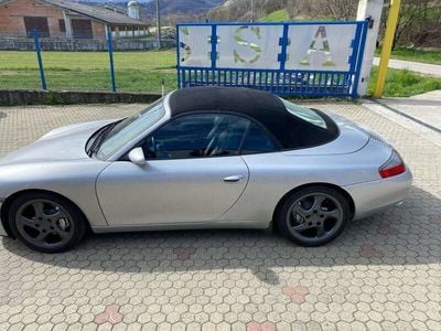 Usata Porsche 911 Carrera 4 Cabriolet 300 CV (220 kW) 1999 Grigio Cabrio