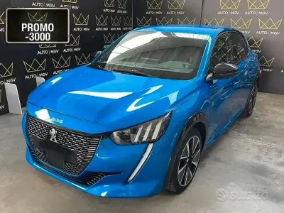 Usata Peugeot 208 GT-line 101 CV (74 kW) 2019 Blu/azzurro Utilitaria