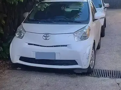Usata Toyota iQ