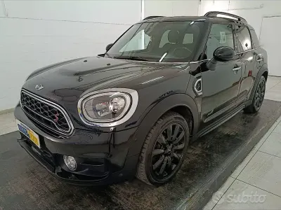 Usata Mini Cooper SD Countryman Business 190 CV (139 kW) 2017 Nero metallizzato SUV