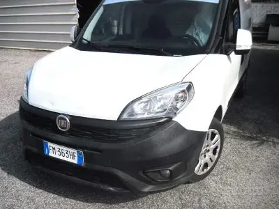 Usata Fiat Doblò 95 CV (69 kW) 2018 Bianco Monovolume