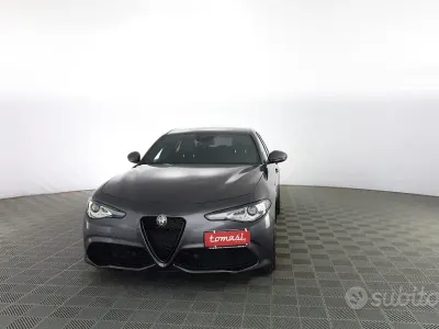 Usata Alfa Romeo Giulia Veloce 211 CV (155 kW) 2020 Grigio vesuvio Berlina