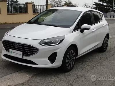 Begagnad Ford Fiesta Titanium 75 HK (55 kW) 2023 Vit Halvkombi