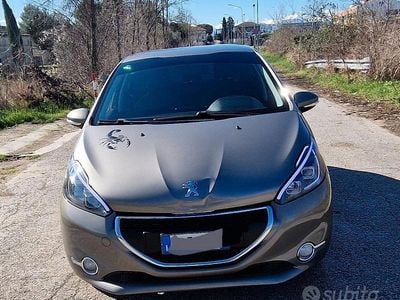 Usata Peugeot 208 2014 Utilitaria